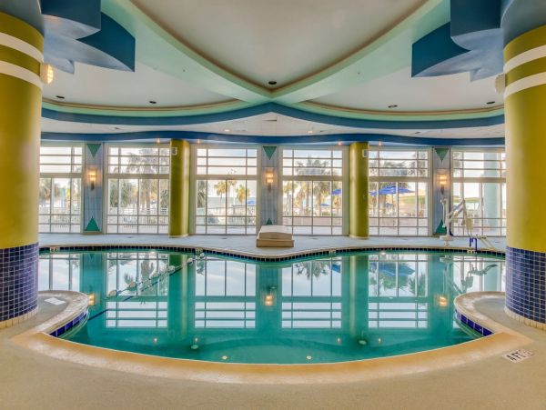Daytona Beach Oceanfront Vacation Condo Pool & Hot Tub