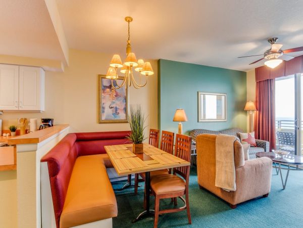 Daytona Beach Oceanfront Vacation Condo Pool & Hot Tub