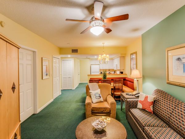 Daytona Beach Oceanfront Vacation Condo Pool & Hot Tub