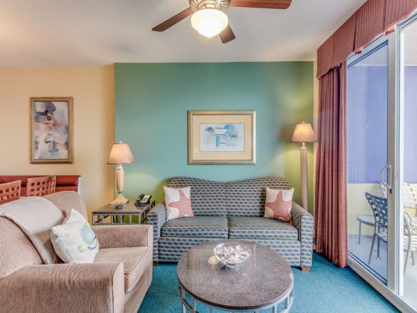Daytona Beach Oceanfront Vacation Condo Pool & Hot Tub