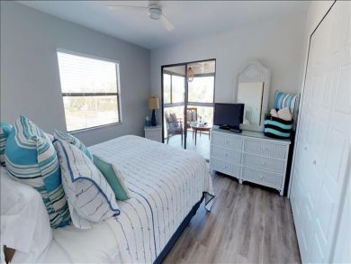 Remodeled Two Bedroom Vacation Condo Beach Views Anna Maria.
