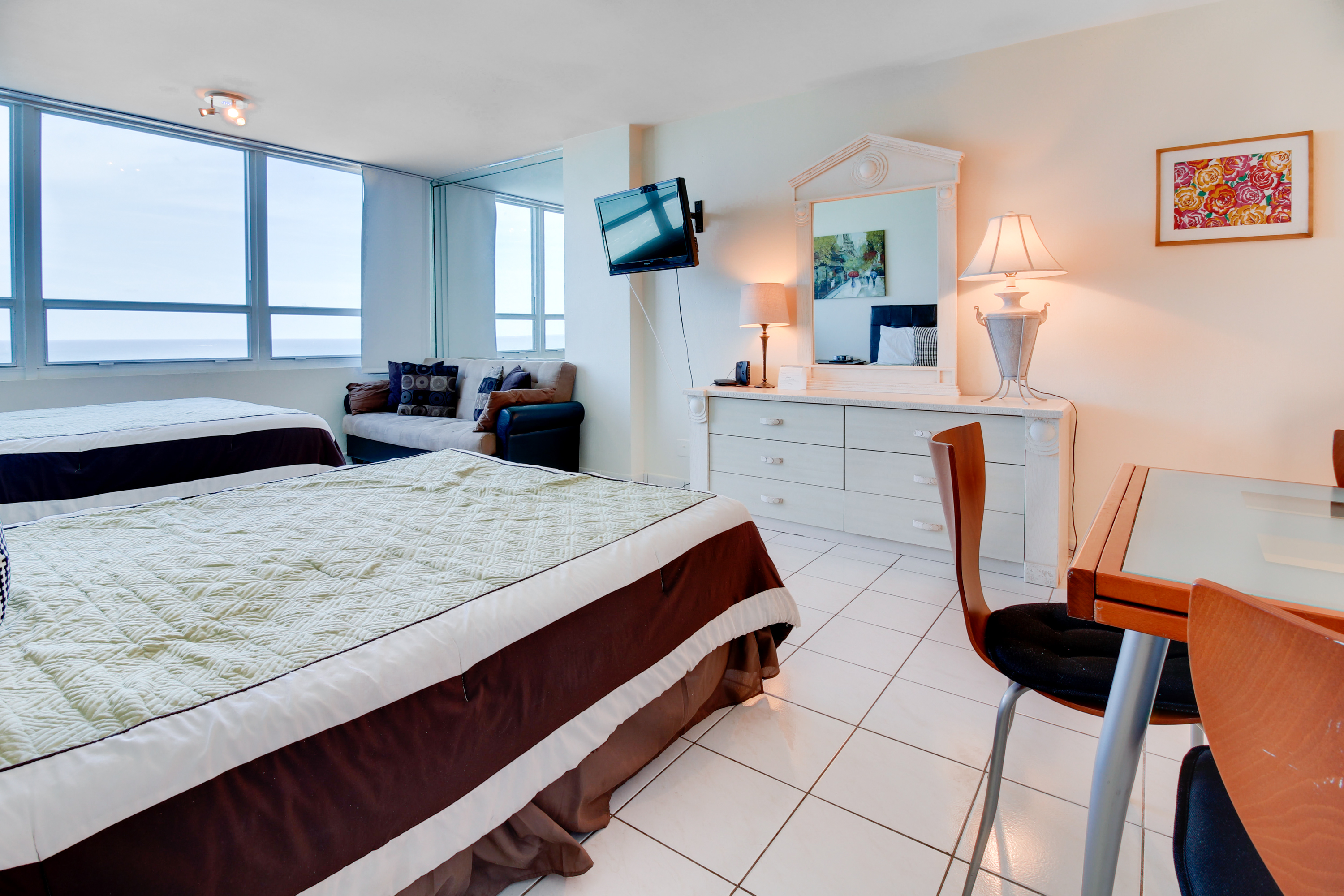 Miami Beach Condo 907718 Miami Beach Condo 907718