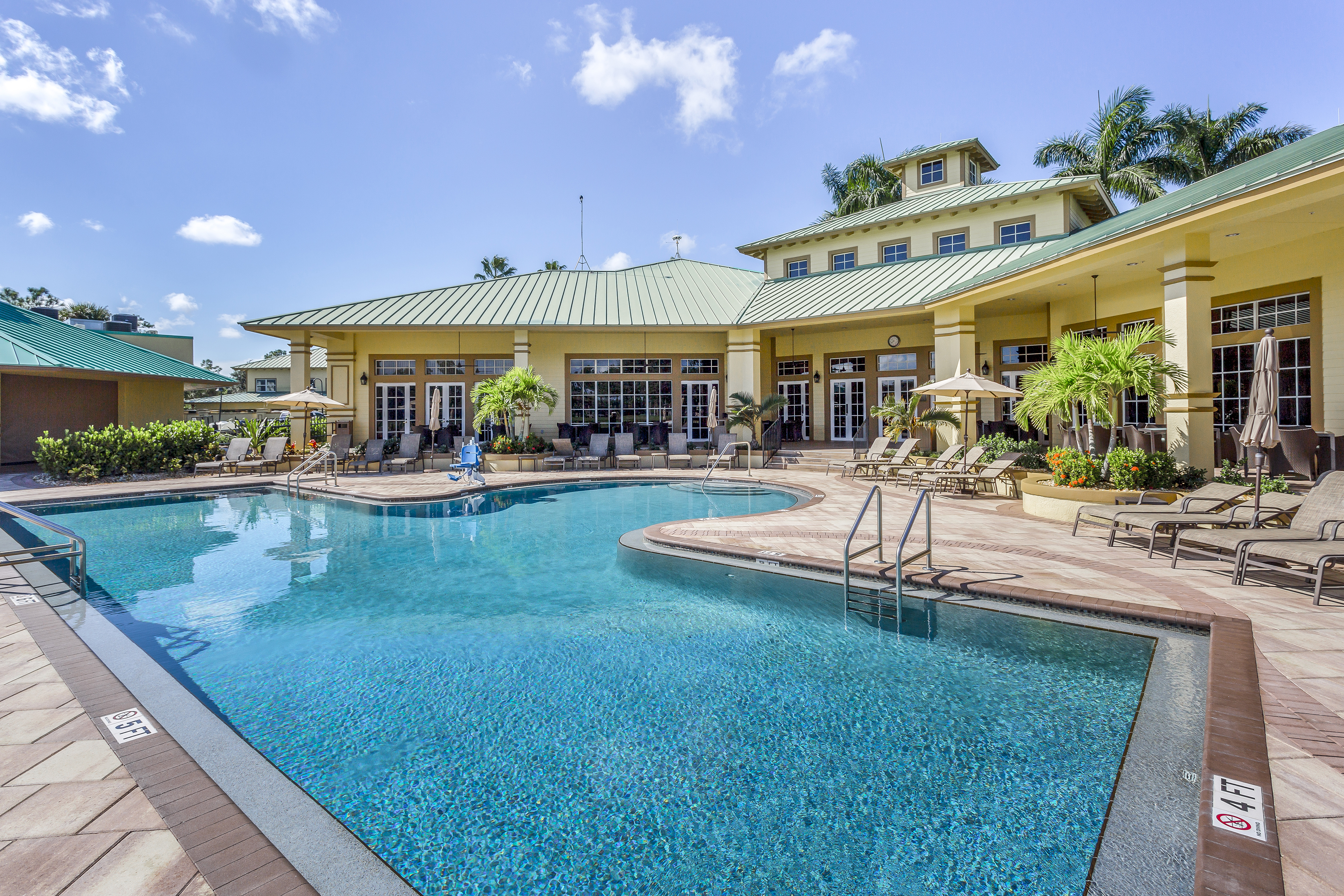 Naples Condo 907732
