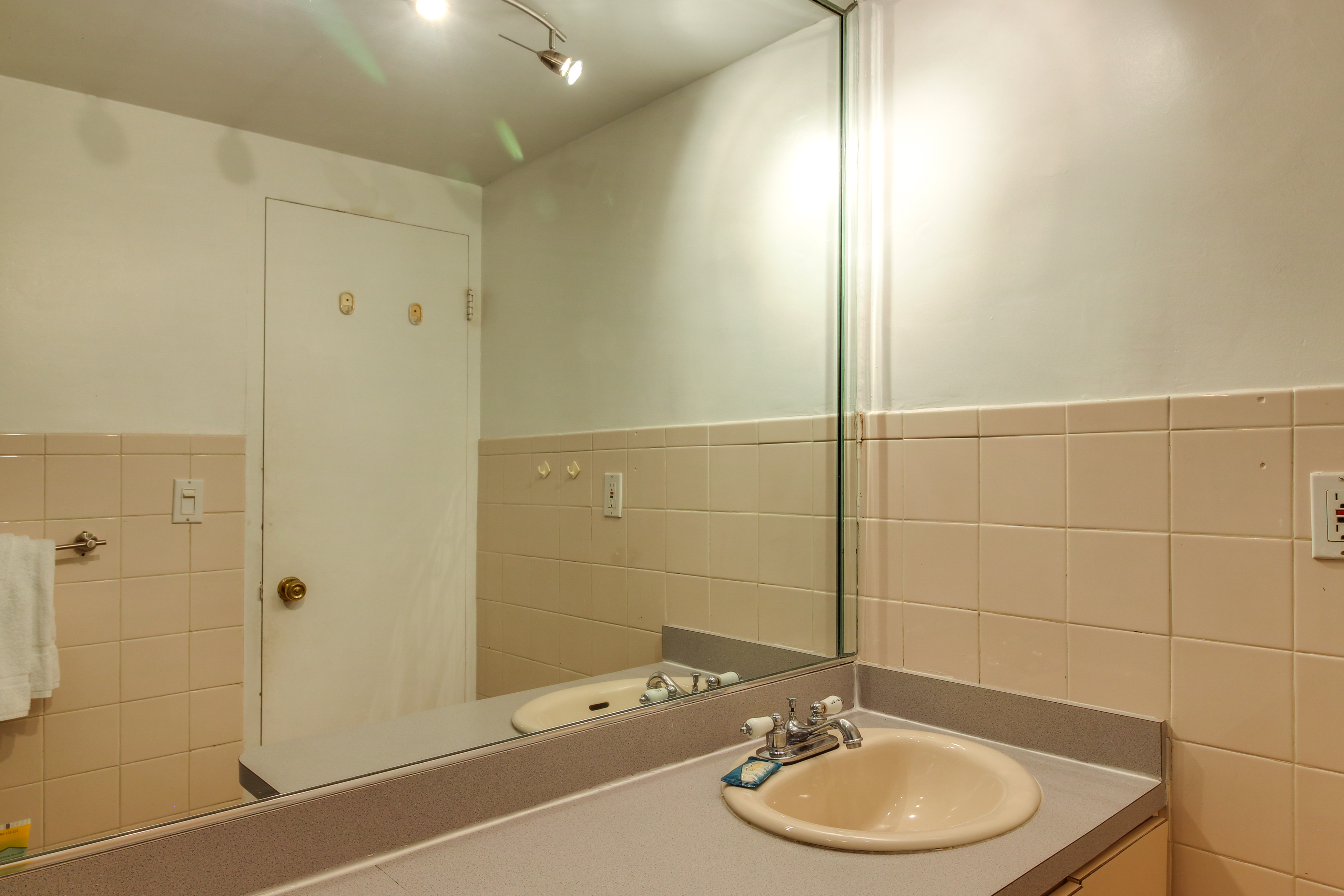 Miami Beach Condo 907745 Miami Beach Condo 907745