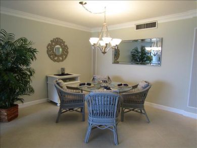 Longboat Key Gulf Front Two Bedrooms Vacation Condo Sleeps 4