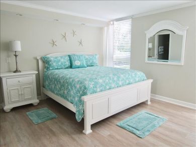 Longboat Key Gulf Front Two Bedrooms Vacation Condo Sleeps 4