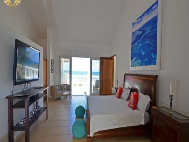 Ocean Front Luxury Villa in Sosua 3 Min from Town