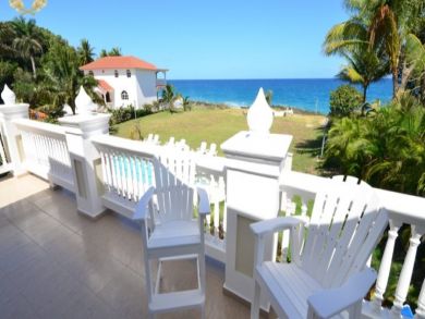 Ocean Front Luxury Villa in Sosua 3 Min from Town