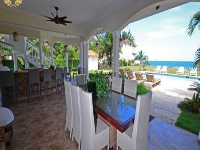 Ocean Front Luxury Villa in Sosua 3 Min from Town