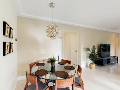 3 Bedroom Home with Private Pool on Lauderdale Beach