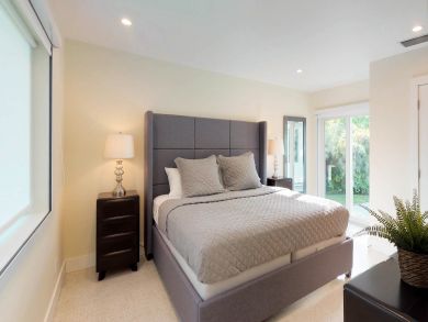 3 Bedroom Home with Private Pool on Lauderdale Beach