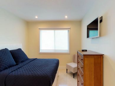 3 Bedroom Home with Private Pool on Lauderdale Beach