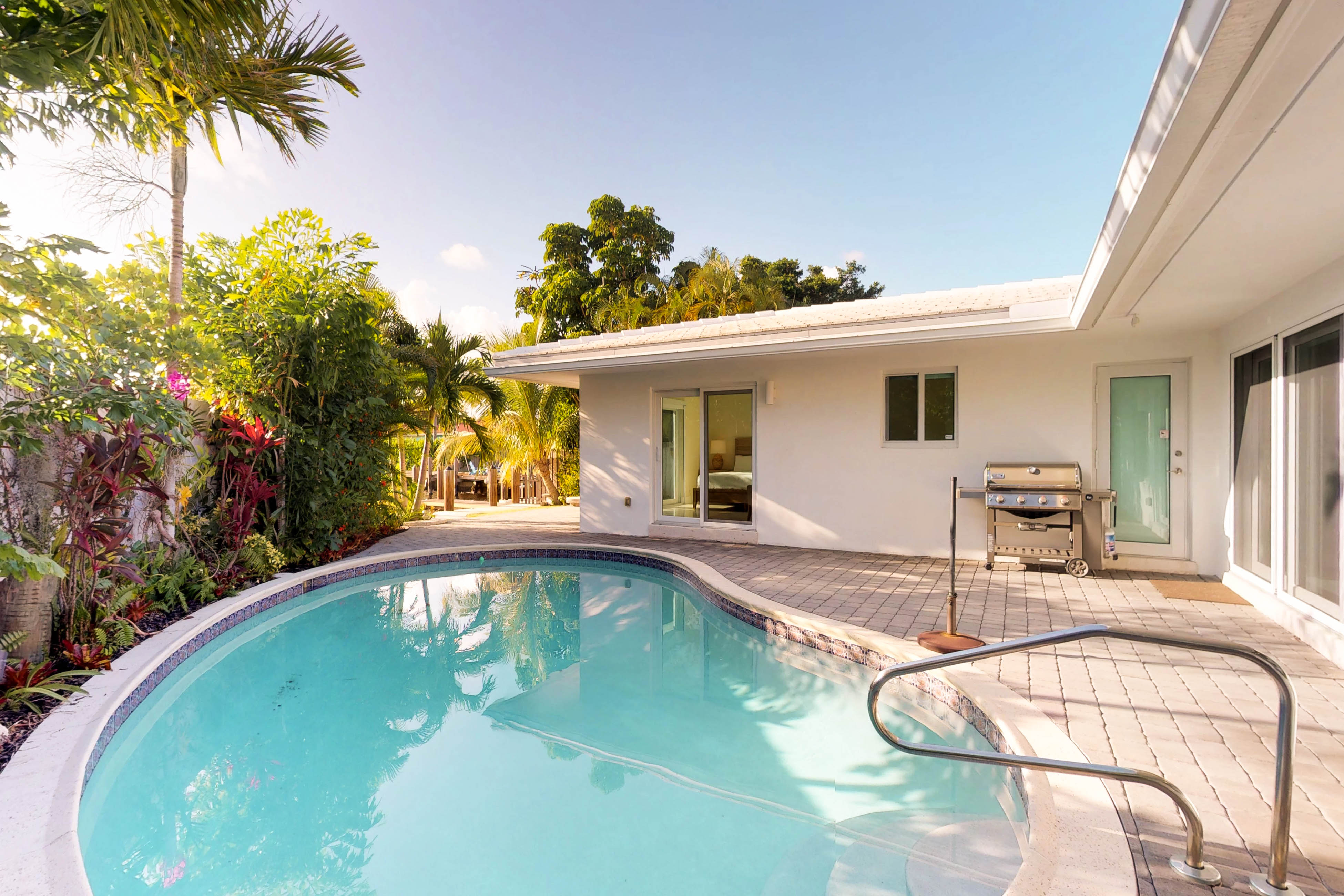 3 Bedroom Home with Private Pool on Lauderdale Beach