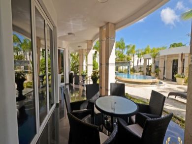 Main House & Seperate Guest House Luxury Villa