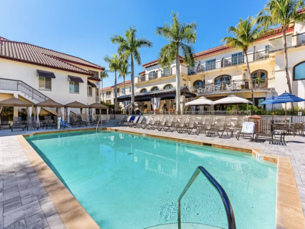 Naples Florida Downtown POSH Vacation Condo