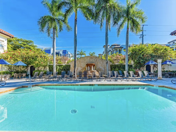 Naples Florida Downtown POSH Vacation Condo