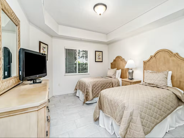 Naples Florida Downtown POSH Vacation Condo