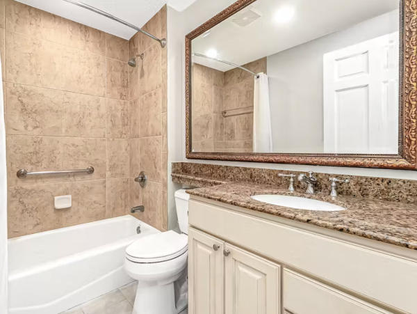 Naples Florida Downtown POSH Vacation Condo