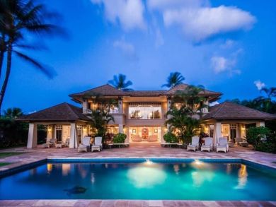 Luxury Four Bedroom Beach Villa Private Pool Sleeps 8