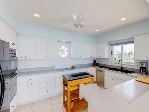Waterfront Home in Marathon with Panoramic Views Sleeps 8