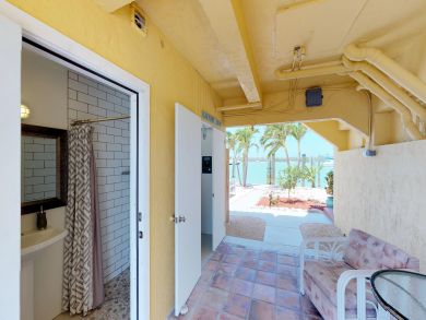 The Florida Keys Condo 907821