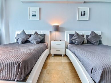 Miami Beach Condo 907823