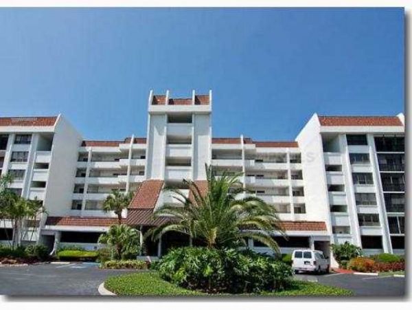 Longboat Key 2 Bedroom Condo with Full Gulf Views