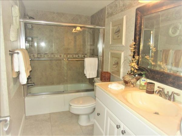 Longboat Key 2 Bedroom Condo with Full Gulf Views