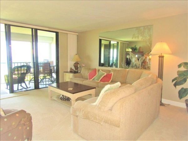 Longboat Key 2 Bedroom Condo with Full Gulf Views