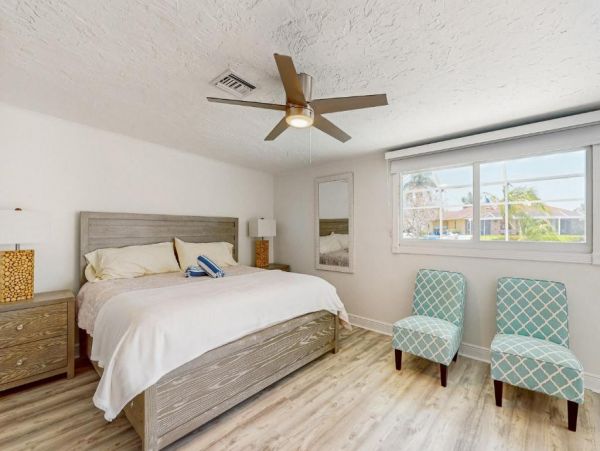 Lovely 3-bedroom Vacation Home featuring a Private Pool