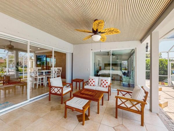 Lovely 3-bedroom Vacation Home featuring a Private Pool