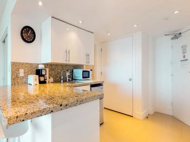 Miami Beach Condo 907865 Miami Beach Condo 907865