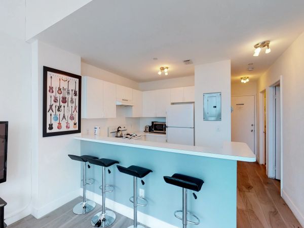 Miami Beach Oceanfront Vacation Rental with Beach Access & Pool
