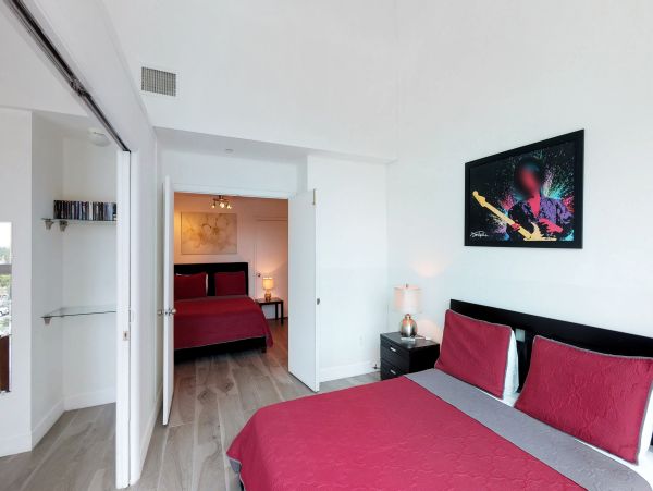 Miami Beach Oceanfront Vacation Rental with Beach Access & Pool