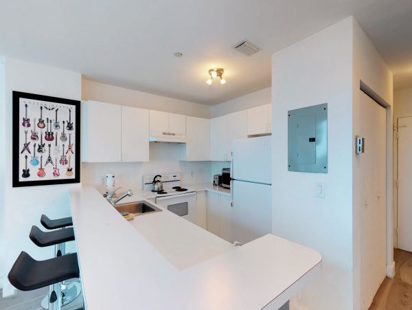 Miami Beach Oceanfront Vacation Rental with Beach Access & Pool