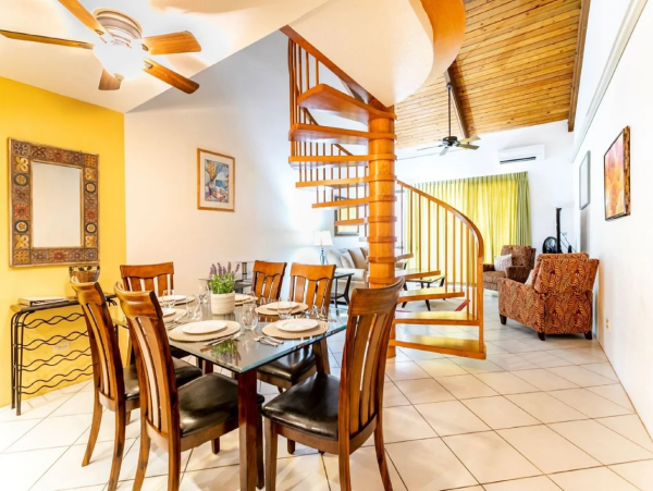 Maui Kihei 2 Bedroom Condo in Kihei Resort Beach Location