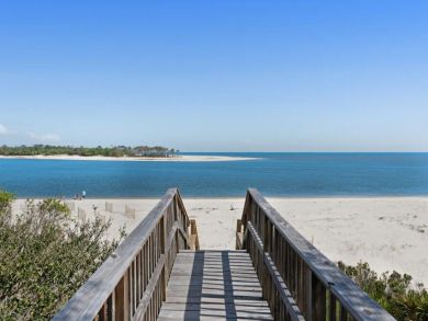 Beachfront Three Bedroom Vacation Home in Port St. Joe
