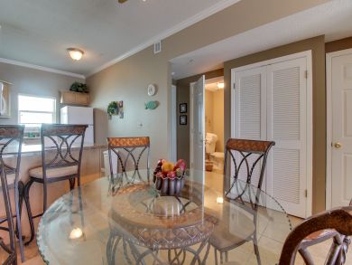 Oceanfront Condo Sleeps 6 Shared Pool & Instant Beach Access