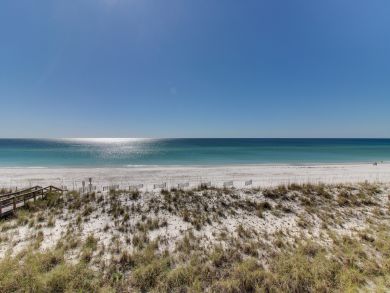 Oceanfront Condo Sleeps 6 Shared Pool & Instant Beach Access