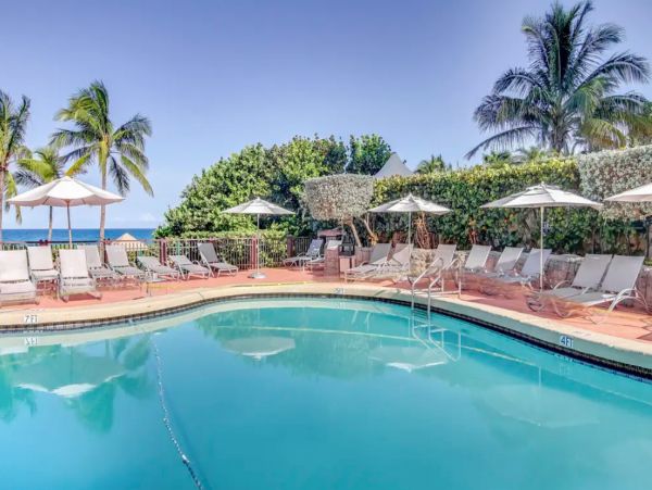 Splendid 2 Bedroom Oceanfront Vacation Condo in Miami Beach