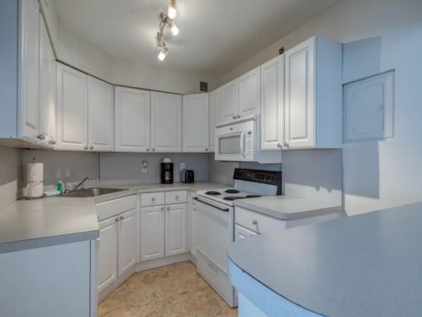 Splendid 2 Bedroom Oceanfront Vacation Condo in Miami Beach