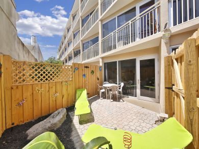 Daytona Beach Condo 907900