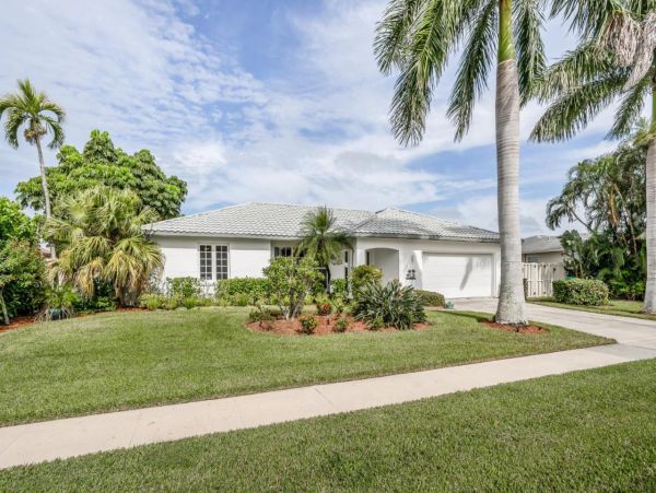 Marco Island Luxury Vacation Rental Home Three Bedrooms