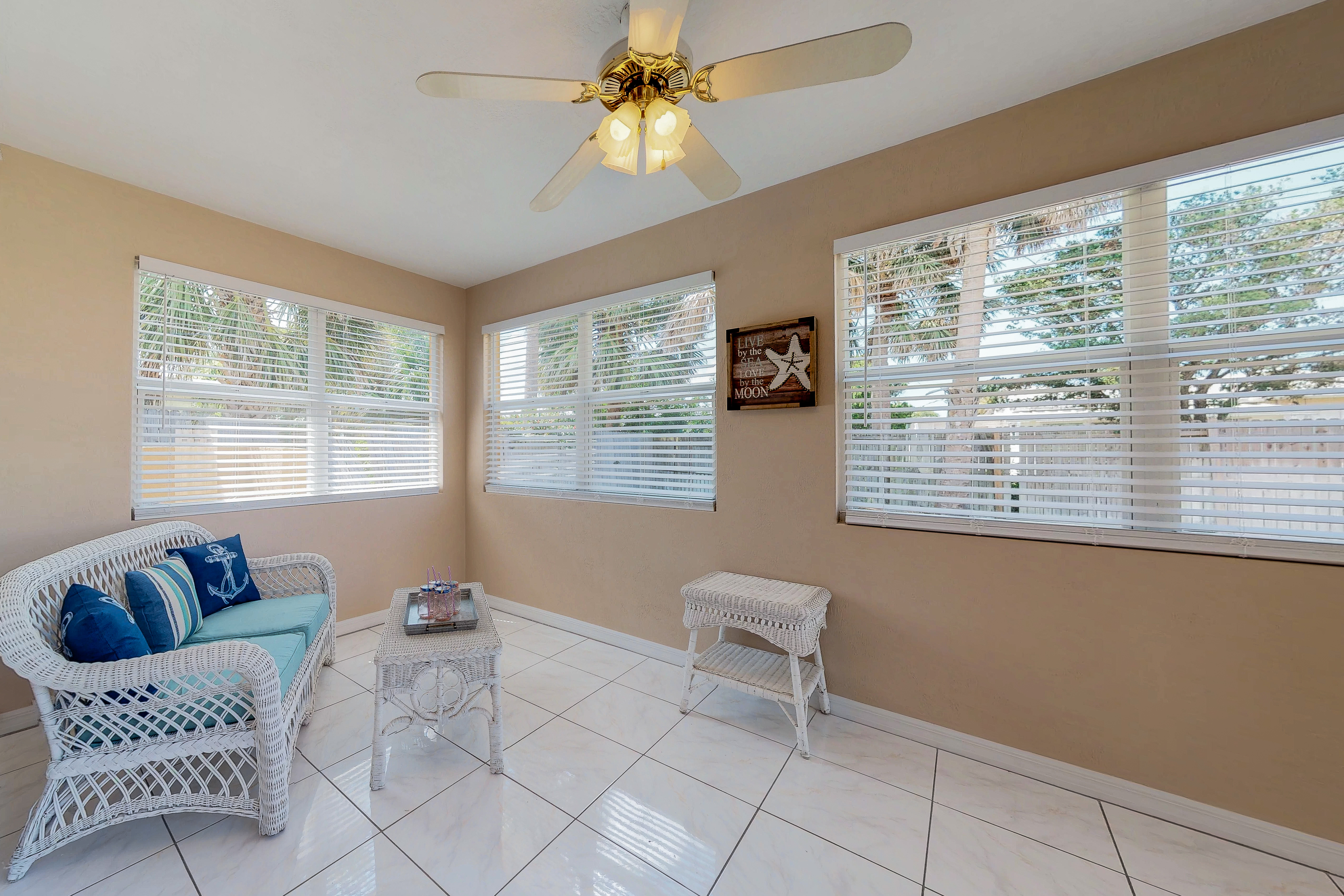 Daytona Beach Home 907914