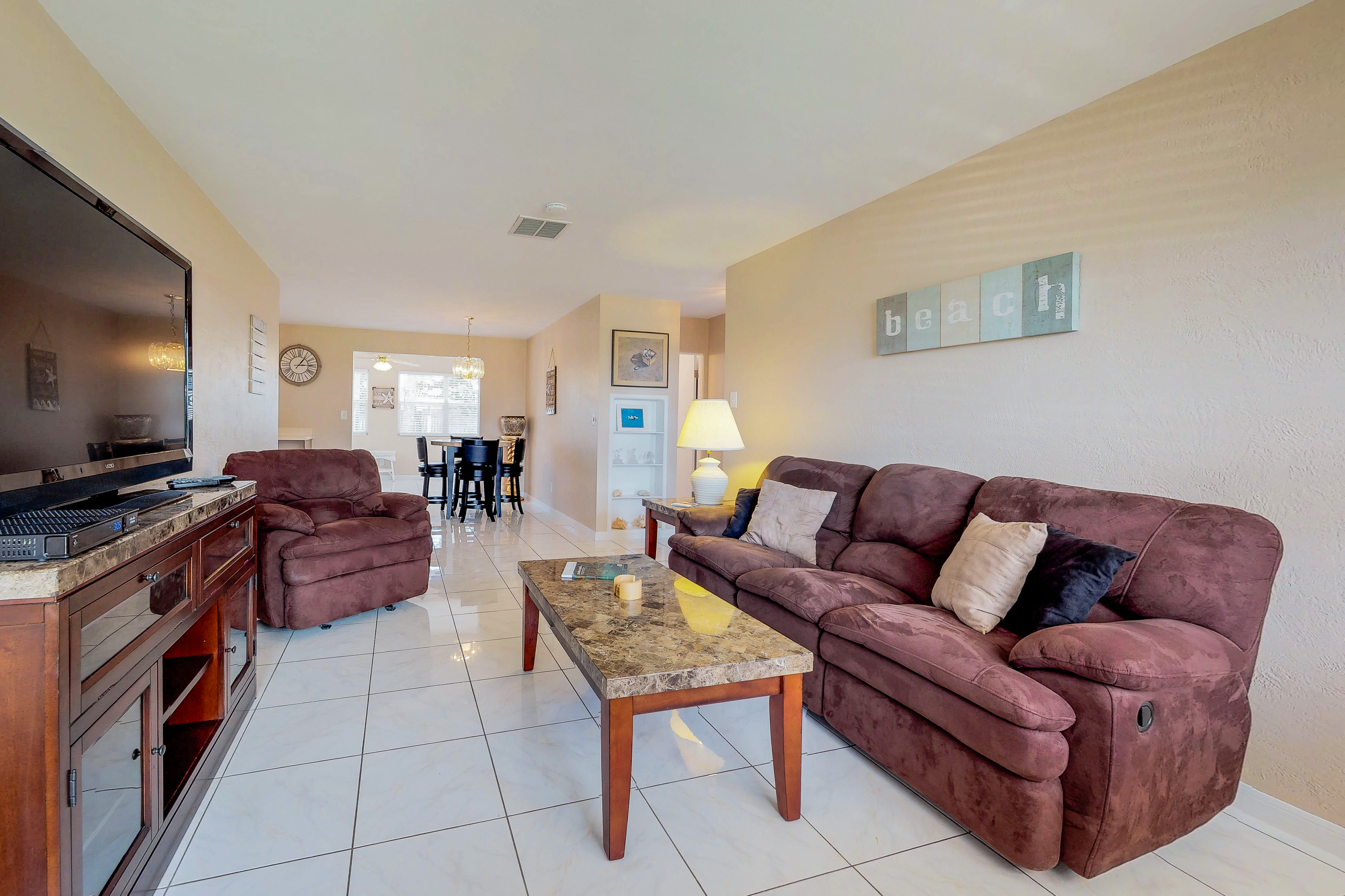 Daytona Beach Home 907914