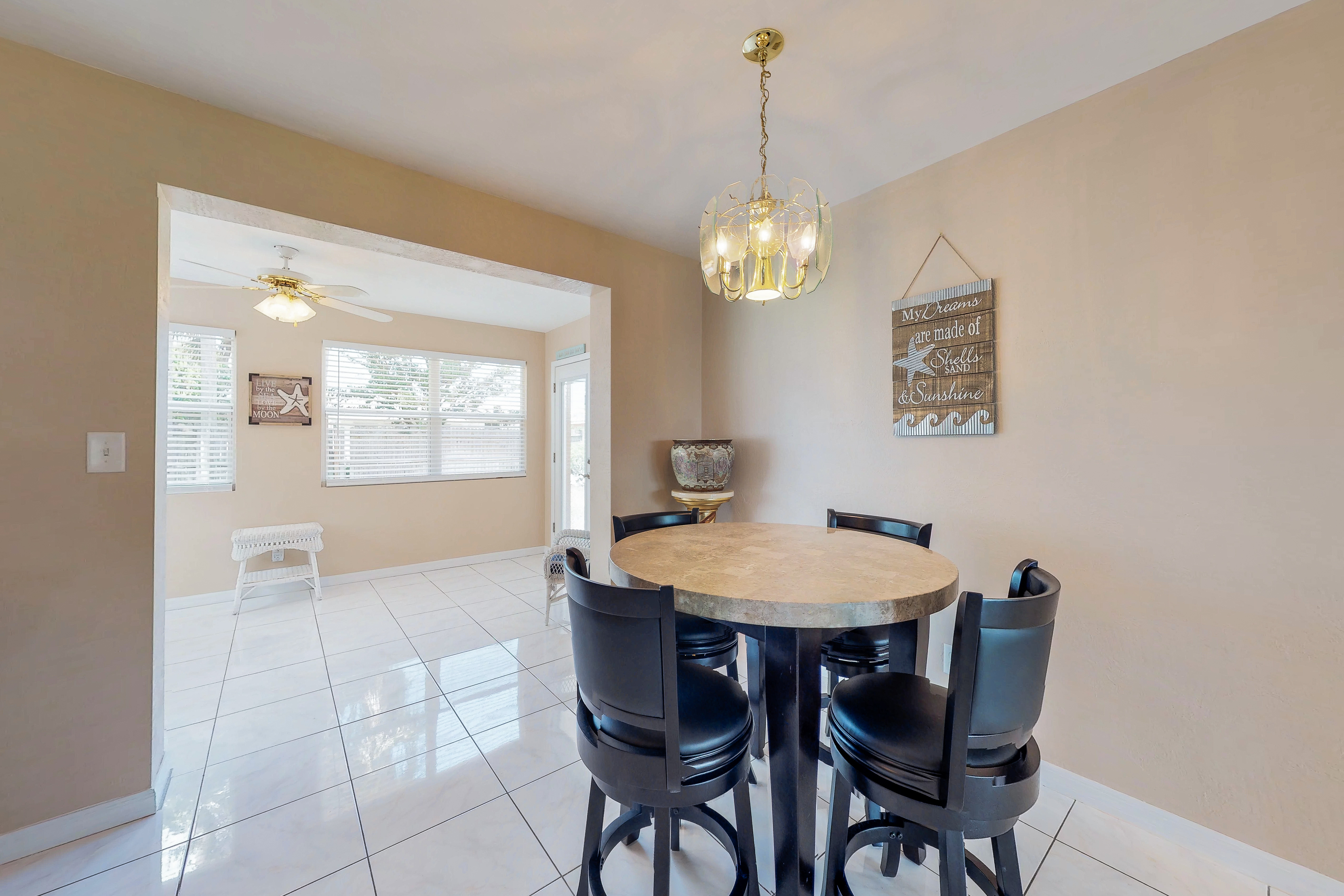 Daytona Beach Home 907914
