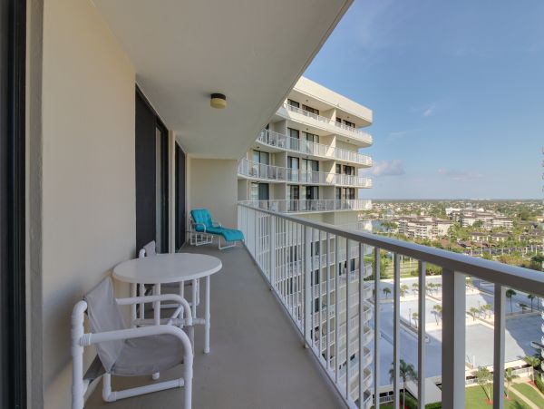 Luxury Vacation Rental on Marco Island's Waterfront