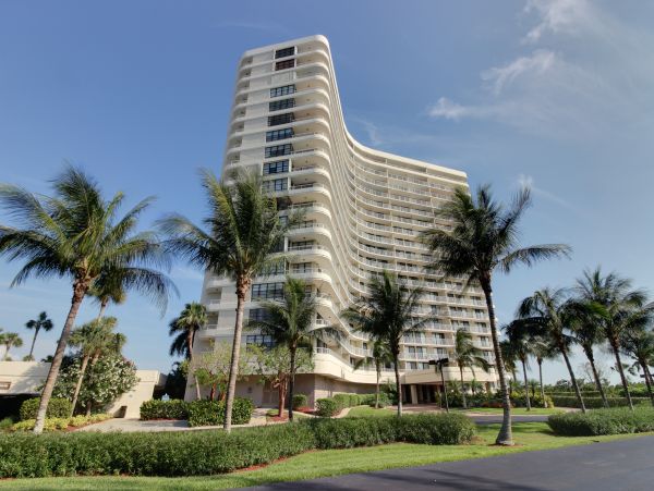 Luxury Vacation Rental on Marco Island's Waterfront