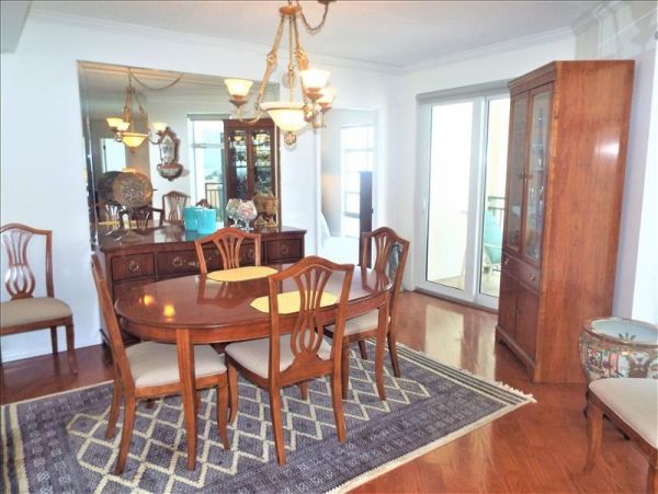 Two Bedroom Vacation Condo on Longboat Key Sleeps 6 Guests