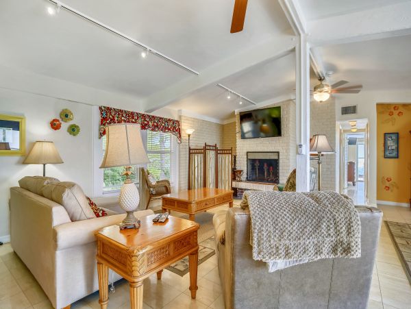 Great Oceanfront Key West Home with Pool & Bay Views